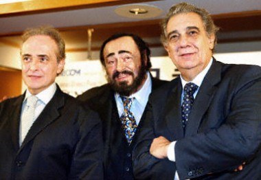 Jose Carreras, Luciano Pavarotti i Placido Domingo /AFP