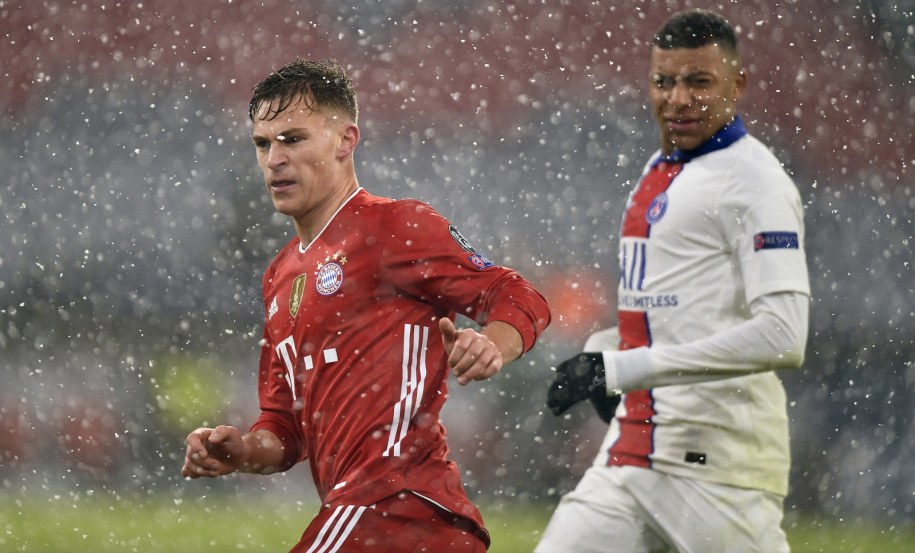 Joshua Kimmich i Kylian Mbappe /LUKAS BARTH-TUTTAS /PAP/EPA