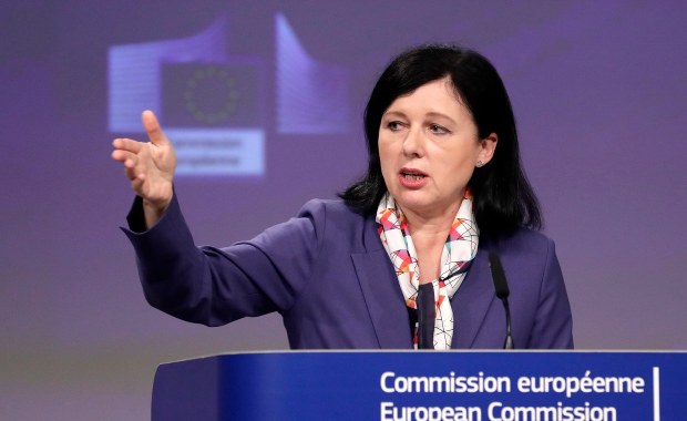 Jourova zaapeluje do prezydenta, by nie podpisywał ustawy dyscyplinującej sędziów