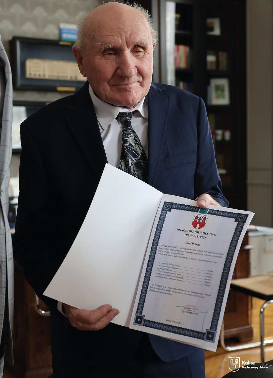 Józef Peruga uhonorowany /Katarzyna Ciupek, Kancelaria Prezydenta Miasta Kalisza /Materiały prasowe