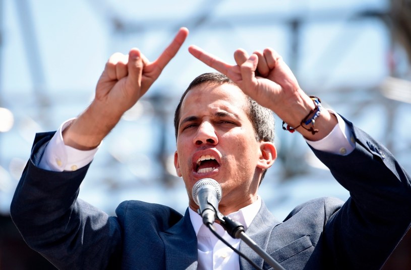 Juana Guaido ogłosił się tymczasowym prezydentem kraju /AFP