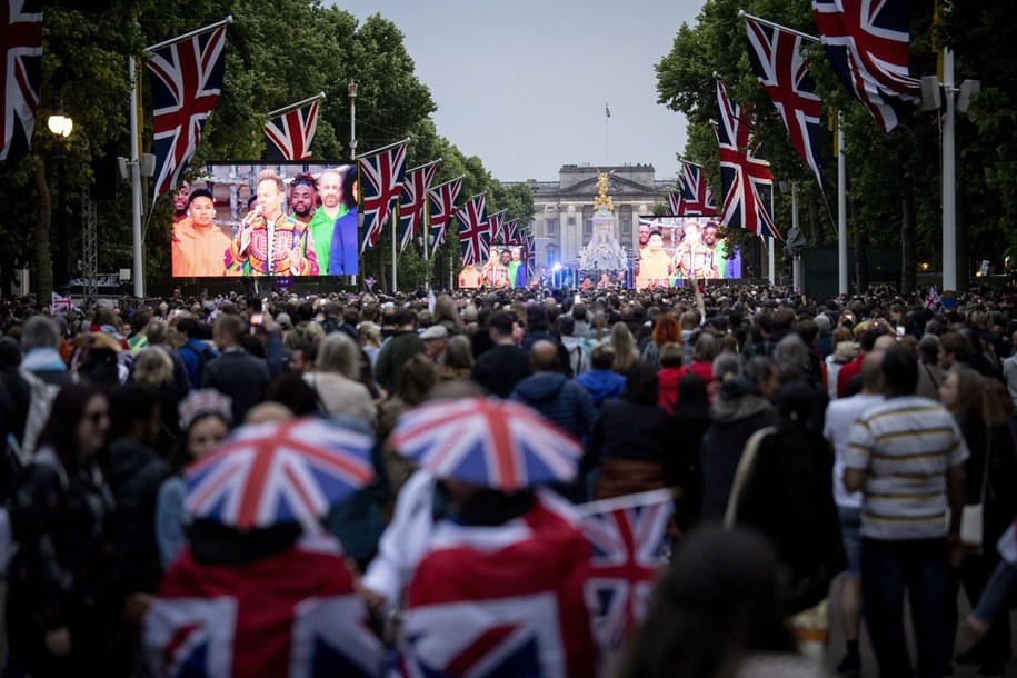 Jubileuszowy koncert przed pałacem Buckingham /Tolga Akmen /PAP/EPA