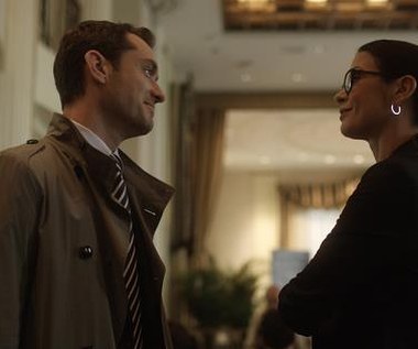 Jude Law i Catherine Zeta-Jones w scenie z filmu "Panaceum"