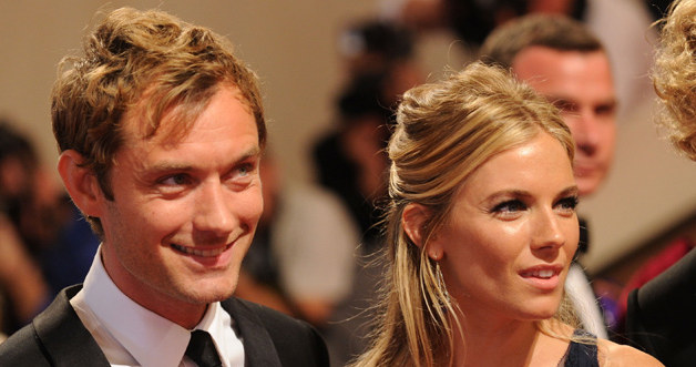 Jude Law i Sienna Miller, fot. Stephen Lovekin &nbsp; /Getty Images/Flash Press Media