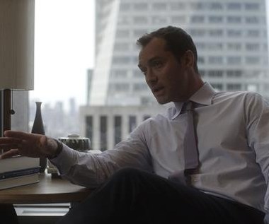 Jude Law w scenie z filmu "Panaceum"