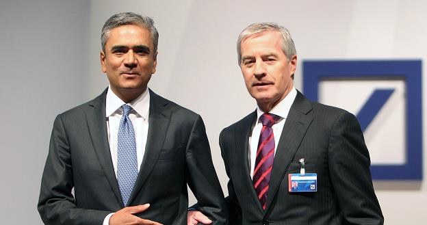 Juergen Fitschen (P), Anshu Jain (L),  byli prezesi Deutsche Banku /AFP