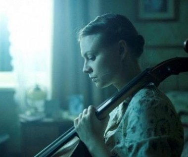 Julia Pogrebińska i Magdalena Boczarska w filmie "W ukryciu"