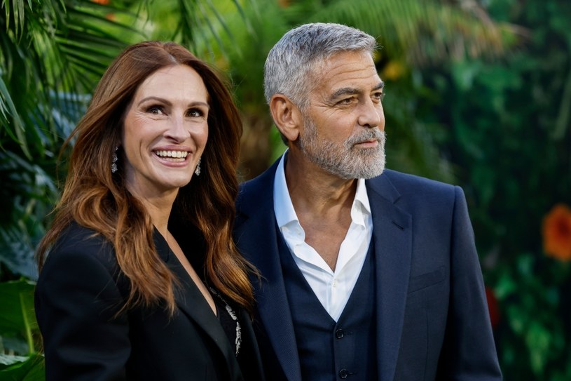 Julia Roberts i George Clooney na planie filmu "Bilet do raju" /by John Phillips/Getty Images for Universal /Getty Images