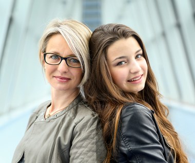 Julia Wieniawa jest córką Konrada i Marty Wieniawy-Narkiewiczów. Rodzice są rozwiedzeni. Ojciec jest projektantem graficznym, matka pełni funkcję menedżerki młodej aktorki. 

Wieniawa przyznaje, że mama jest największą mentorką w jej życiu. Dodaje też, że ma wiele koleżanek, które ją inspirują. Są wśród nich także aktorki. "Na przykład pod kątem wizerunku często podpatruję Emmę Stone i Selenę Gomez. Podziwiam również Beyonce" - przyznaje aktorka.