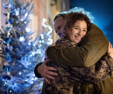 Julia Wyszyńska i Leszek Lichota w scenie z filmu "Miłość jest wszystkim"