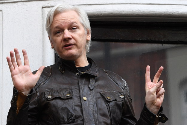 Julian Assange na zdjęciu z maja 2017 /ANDY RAIN /PAP/EPA
