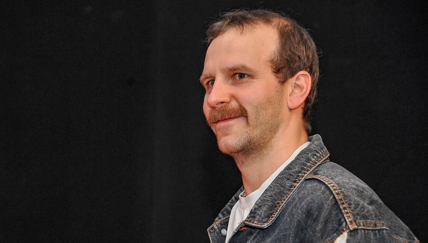 Julian Świeżewski zagrał w mocnym filmie. "Może być bardzo niewygodny"