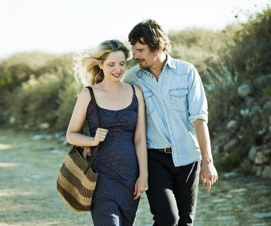 Julie Delpy i Ethan Hawke w filmie 'Przed północą"