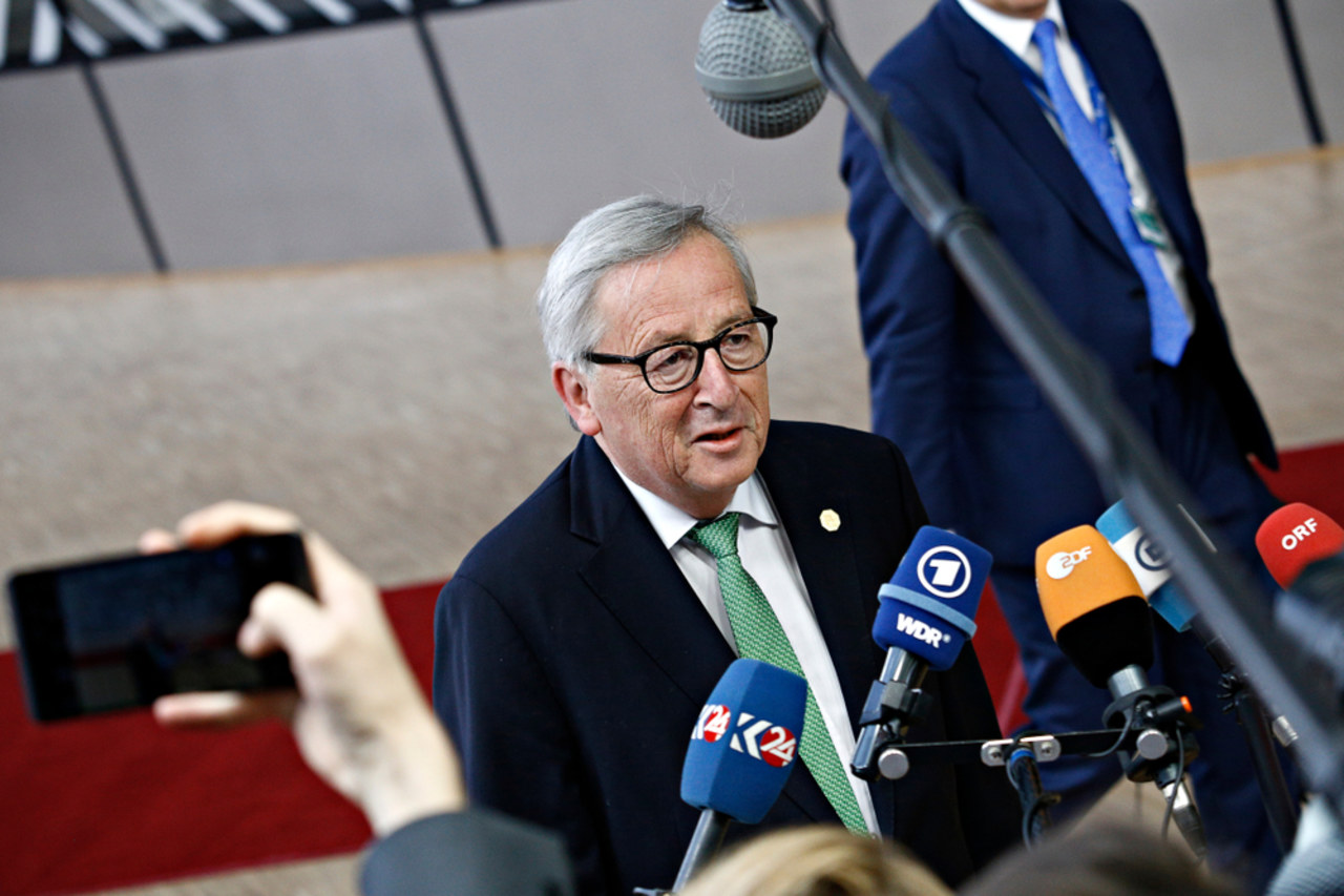 Juncker o konflikcie w Ukrainie: Na pokój nie ma szans, wracamy do stylu zimnej wojny