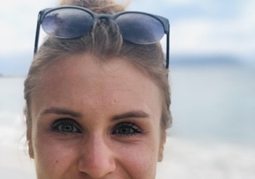 Absolwentka studiów biomedycznych w brytyjskim Ulster University, obecnie doktorantka w dziedzinie immunologii i żywienia człowieka. Specjalistka ds. żywienia sportowego i suplementacji. Promotorka zdrowego stylu życia oraz świadomych wyborów żywnościowych, speakerka TEDx, bloggerka.