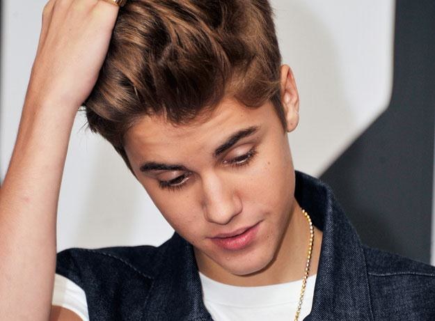 Justin Bieber: Głowa wciąż go boli? fot. Stephen Lovekin /Getty Images/Flash Press Media