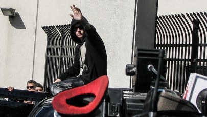 Justin Bieber leczy moralnego kaca w hotelu 