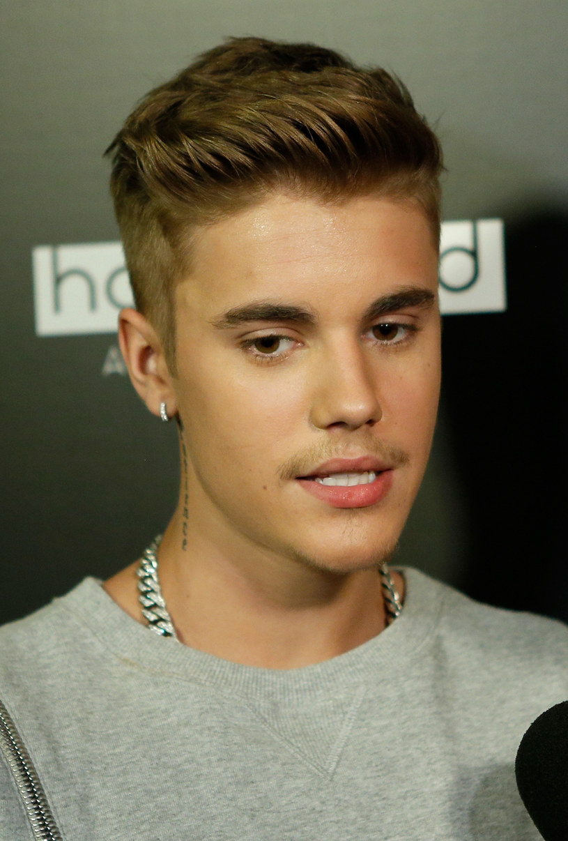 Justin Bieber otrzymałby za to 2 miliony dolarów /Mike Windle /Getty Images