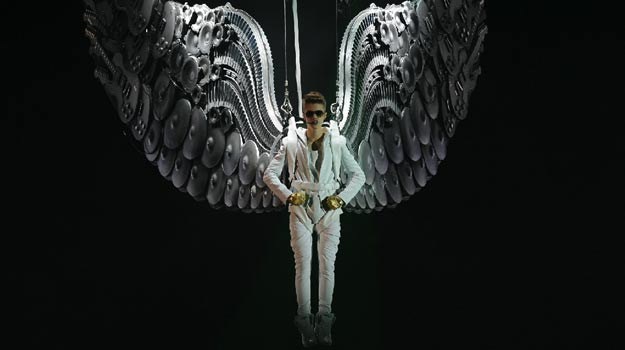 Justin Bieber przez 10 dni będzie koncertował na ekranach polskich kin.. /materiały dystrybutora