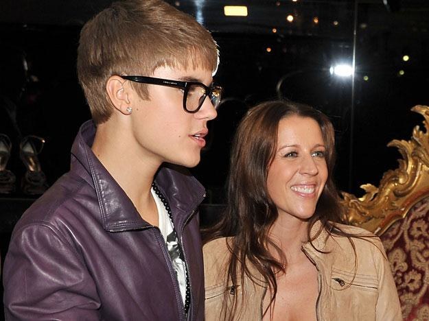 Justin Bieber z mamą: "Ona ma prawo do własnego życia" fot. Stephen Lovekin /Getty Images/Flash Press Media