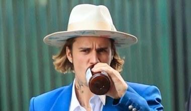 Justin Bieber zaliczył wpadkę na ślubie przyjaciela. Kto by się tego spodziewał!