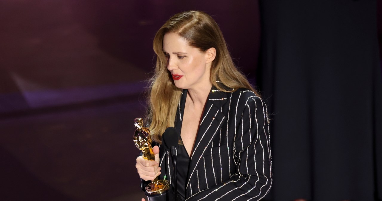 Justine Triet wzruszona po odebraniu Oscara /Rich Polk/Variety /Getty Images