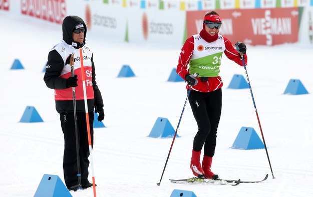 Justyna Kowalczyk i jej trener Aleksander Wierietielny podczas treningu dzień przed biegiem na 10 km stylem klasycznym na MŚ w Lahti /Grzegorz Momot /PAP