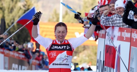 Justyna Kowalczyk na mecie podbiegu pod Alpe Cermis /Grzegorz Momot /PAP