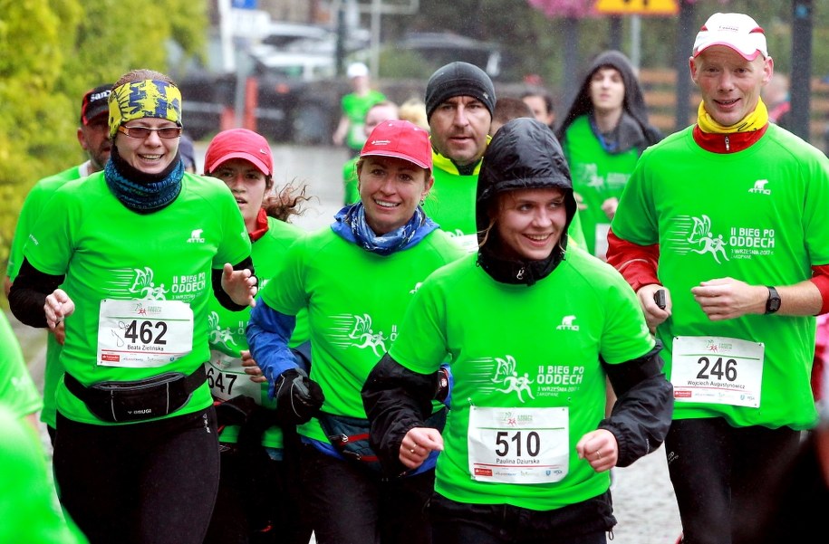 Justyna Kowalczyk podczas biegu /Grzegorz Momot /PAP