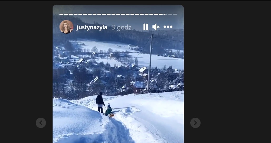 Justyna relację z drogi po dzieci do szkoły zamieściła na swoim InstaStories /Instagram