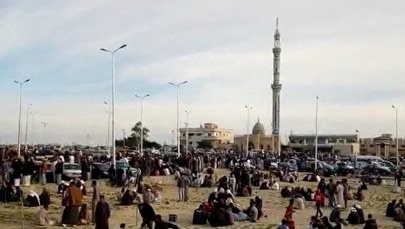 Już 305 ofiar zamachu na meczet w Egipcie. Zamachowcy mieli flagę Państwa Islamskiego