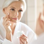 Już czas na ten kosmetyk. Sprawdź, jak dobrze go używać