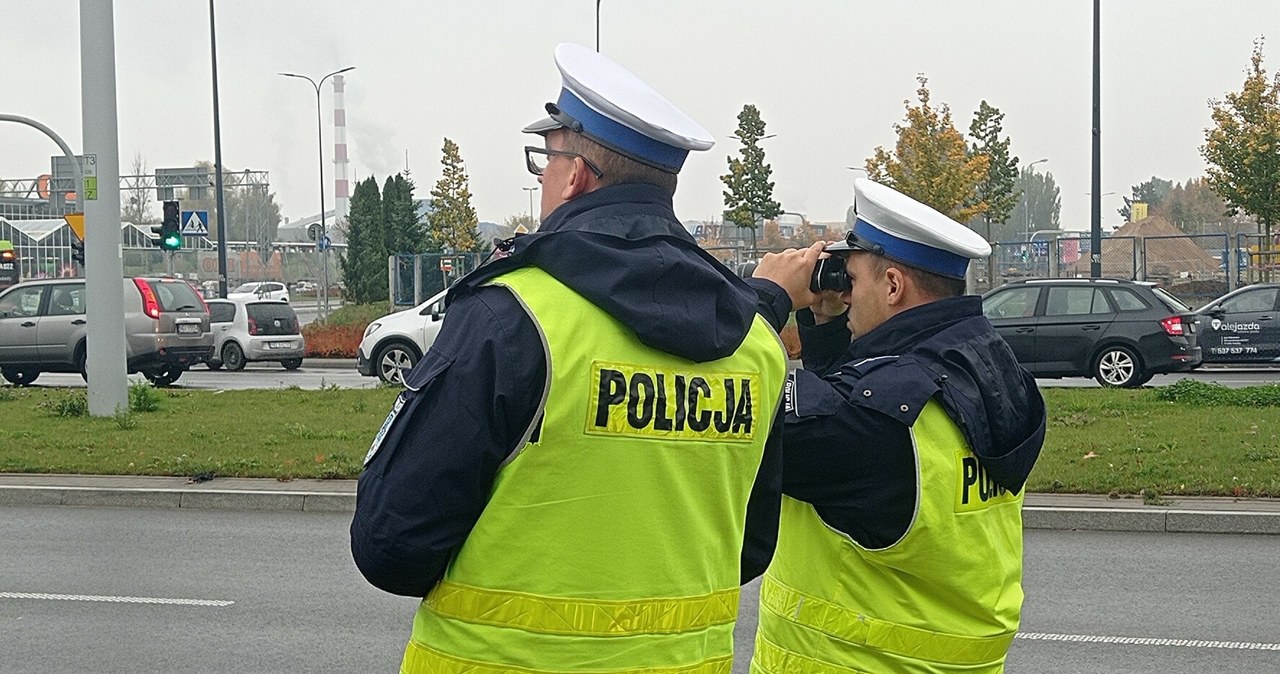 Już dziś rusza specjalna akcja policji w związku z długim weekendem /Hubert Hardy /Reporter