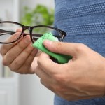 Już nie kupuję chusteczek do okularów. Dzięki temu są czyste jak łza
