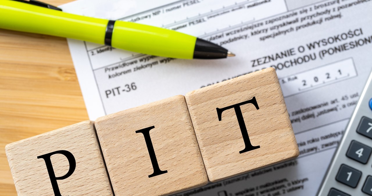Już od 15 lutego można rozliczać PIT. Osoby, które wcześniej prześlą deklaracje do urzędu skarbowego, mogą liczyć na szybszy zwrot nadpłaconego podatku /123RF/PICSEL