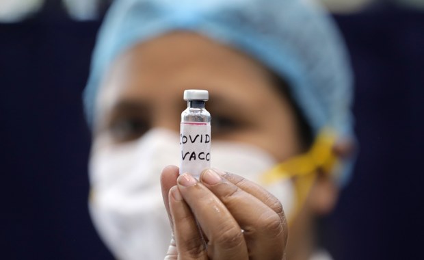 Już pod koniec stycznia możemy zatwierdzić trzecią szczepionkę przeciw Covid-19: koncernu AstraZeneca