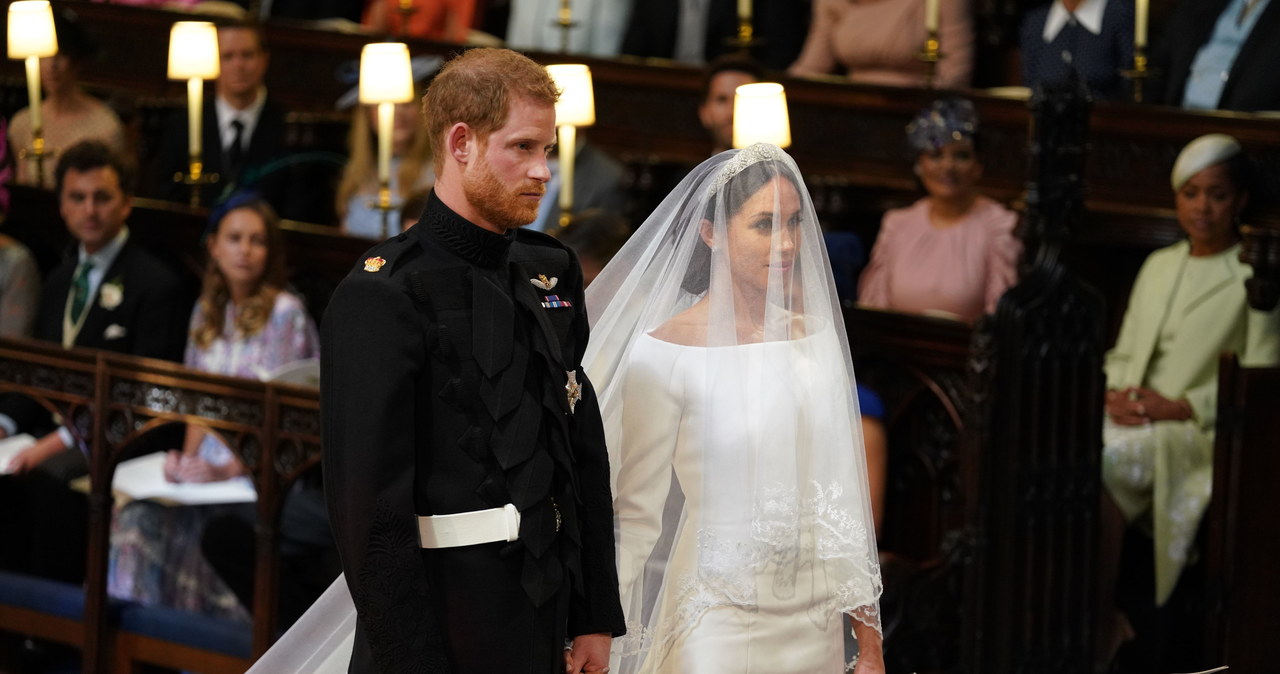 Już podczas ślubu Meghan Markle nie czuła się szczęśliwa w Wielkiej Brytanii /AFP