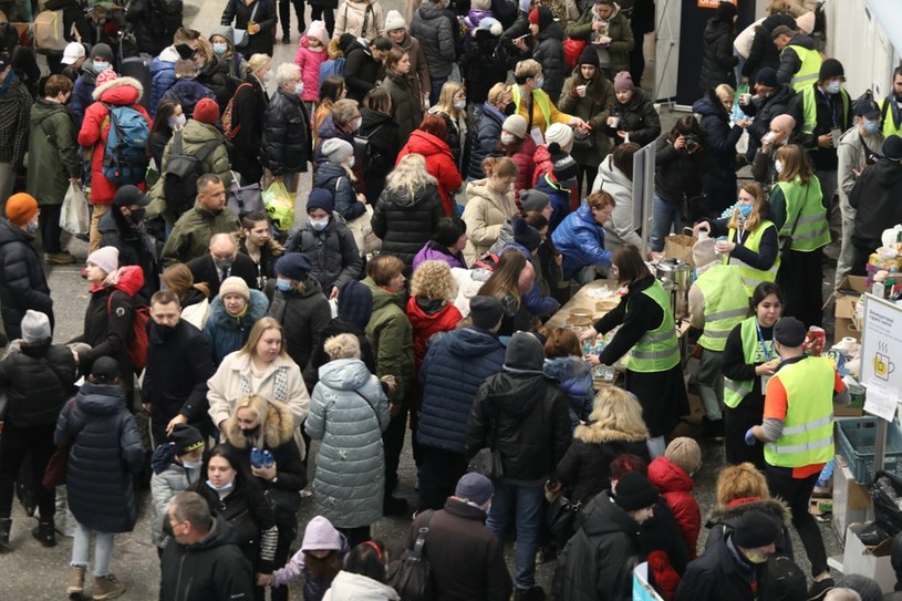 Już ponad 2 mln obywateli przyjechało z Ukrainy do Polski uciekając przed wojna. Są wśród nich i tacy, którzy rozdzielili się ze swymi bliskimi. Zdj. ilustracyjne. /Stefan Maszewski /Reporter