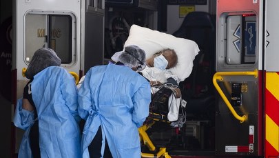 Już ponad 3 mln zakażonych koronawirusem na świecie. Stulatek wyzdrowiał w Warszawie z Covid-19 [27.04]