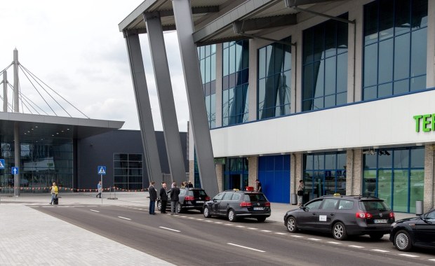 Już ponad dwie doby czekają na wylot na wakacje. Powodem awaria samolotu