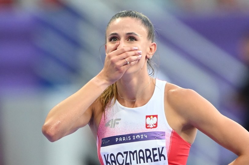 Już teraz na pewno polubi Paryż. Natalia Kaczmarek z olimpijskim brązem!