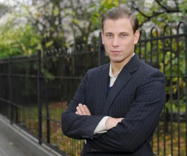 Już w podstawówce wiedział, że chce być aktorem. Gwiazda "Miasta 44" kończy 35 lat