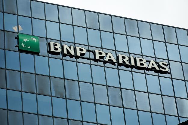 Już w ten weekend Bank BNP Paribas ujednolici systemy informatyczne /&copy;123RF/PICSEL