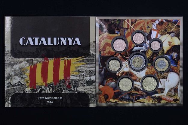 Już wcześniej na rynku pojawiały się kolekcjonerskie propozycje euro Katalonii /AFP