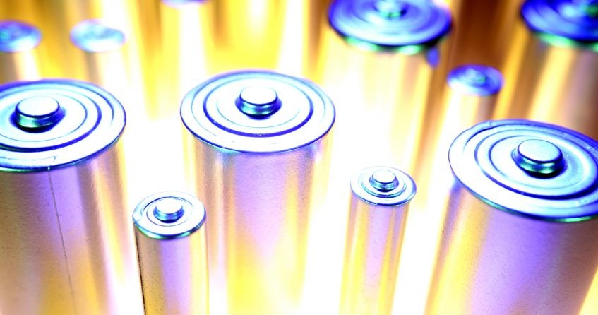 Już wkrótce akumulatory litowo-powietrzne zastąpią wszelkiego rodzaju baterie? /123RF/PICSEL