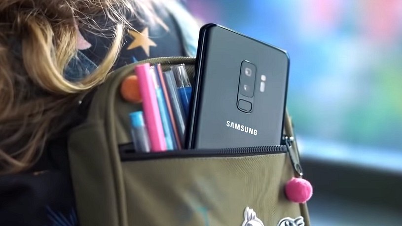 Już znamy wygląd i datę premiery składanego smartfonu Galaxy F od Samsunga /Geekweek