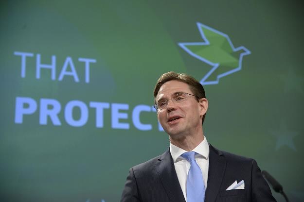 Jyrki Katainen, unijny komisarz do spraw miejsc pracy, wzrostu, inwestycji i konkurencyjności /AFP