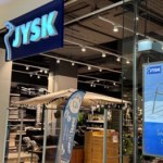 JYSK tnie ceny mebli o połowę. Krzesła za 195 zł, stoły za 595 zł
