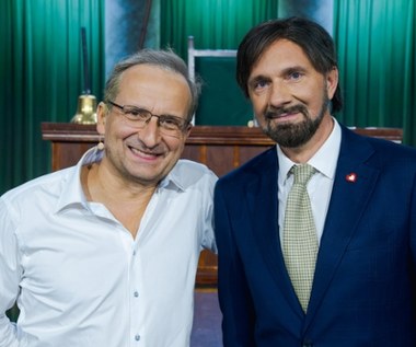 Kabaret na żywo, czyli wieczór na wesoło. Młodzi i Moralni znów punktują polskich polityków