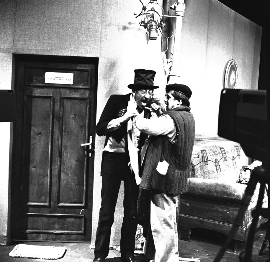 Kabaret Olgi Lipińskiej. Nz: Jan Kobuszewski (L) i Janusz Gajos /Edmund Radoch  /PAP